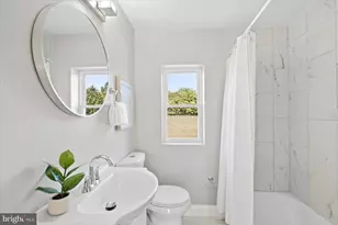 112 N Mt Olivet Ln, Baltimore, MD 21229 - Photo 25