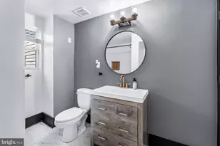 2208 Elsinore Ave, Baltimore, MD 21216 - Photo 37