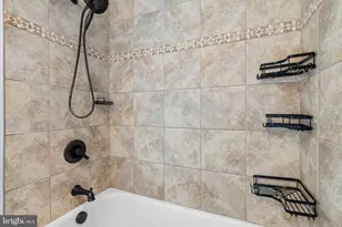 3700 Chestnut Ave, Baltimore, MD 21211 - Photo 15