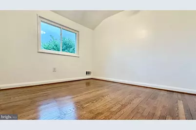 617 Brisbane Road, Baltimore, MD 21229 - Photo 3
