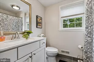 418 N Chapel Gate Ln, Baltimore, MD 21229 - Photo 25
