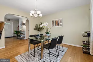 418 N Chapel Gate Ln, Baltimore, MD 21229 - Photo 7