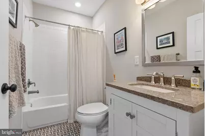 703 S Linwood Avenue, Baltimore, MD 21224 - Photo 15