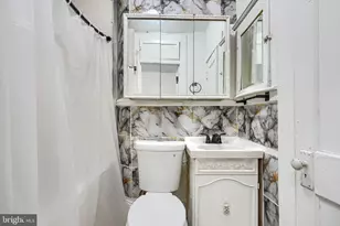 2515 Oswego Ave, Baltimore, MD 21215 - Photo 21