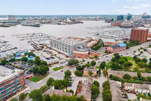 2702 Lighthouse Pt E, Baltimore, MD 21224 - Photo 29