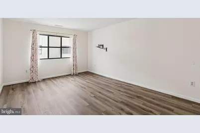 2702 Lighthouse Pt E #629, Baltimore, MD 21224 - Photo 17