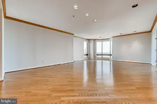 10 E Lee St, Baltimore, MD 21202 - Photo 27