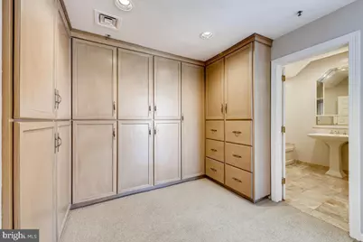 10 E Lee Street #2608, Baltimore, MD 21202 - Photo 13