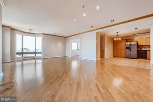 10 E Lee St, Baltimore, MD 21202 - Photo 1