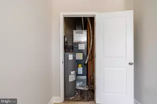 1927 St Paul St, Baltimore, MD 21218 - Photo 27
