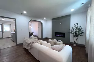 2802 W Garrison Ave W, Baltimore, MD 21215 - Photo 3
