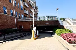23 Pierside Dr, Baltimore, MD 21230 - Photo 11