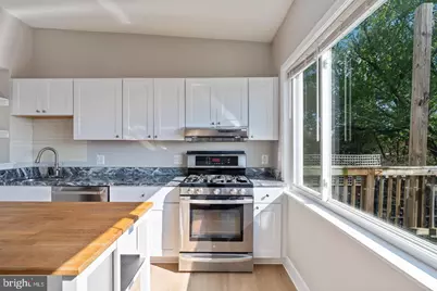 3819 Roland Avenue, Baltimore, MD 21211 - Photo 7