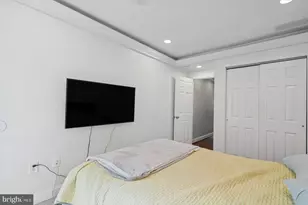 2105 E Lamley St, Baltimore, MD 21231 - Photo 23