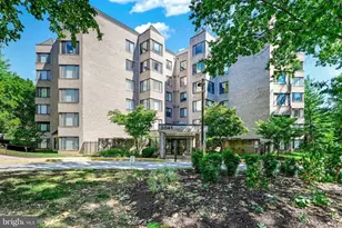 3041 Fallstaff Rd, Baltimore, MD 21209 - Photo 1