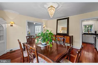 400 Bretton Place, Baltimore, MD 21218 - Photo 17