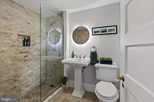 400 Bretton Pl, Baltimore, MD 21218 - Photo 39