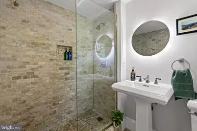 400 Bretton Place, Baltimore, MD 21218 - Photo 41