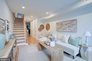 821 S Curley St, Baltimore, MD 21224 - Photo 1