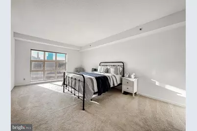 250 President Street #702, Baltimore, MD 21202 - Photo 23
