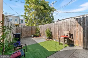 422 N Montford Ave, Baltimore, MD 21224 - Photo 11