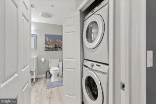 23 Pierside Dr, Baltimore, MD 21230 - Photo 35
