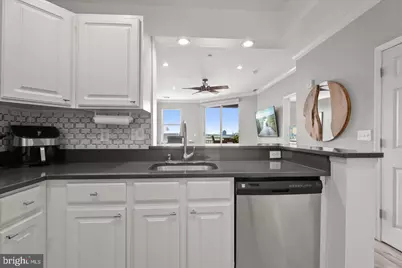 23 Pierside Drive #337, Baltimore, MD 21230 - Photo 17