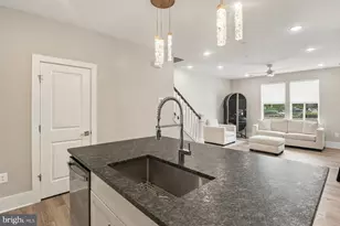 2506 W Peninsula Dr, Baltimore, MD 21230 - Photo 11