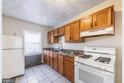 703 N Augusta Avenue, Baltimore, MD 21229 - Photo 9
