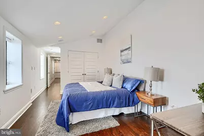 228 S Washington Street, Baltimore, MD 21231 - Photo 23
