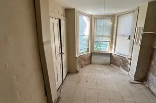 2125 Hollins St, Baltimore, MD 21223 - Photo 9