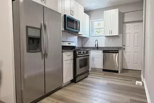 2418 Druid Hill Ave, Baltimore, MD 21217 - Photo 9