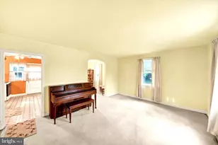 824 Wicklow Rd, Baltimore, MD 21229 - Photo 5