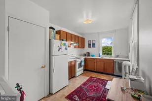 1028 W 38th St, Baltimore, MD 21211 - Photo 27