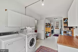 1028 W 38th St, Baltimore, MD 21211 - Photo 17