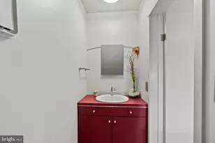 1028 W 38th St, Baltimore, MD 21211 - Photo 19