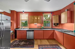 1028 W 38th St, Baltimore, MD 21211 - Photo 11