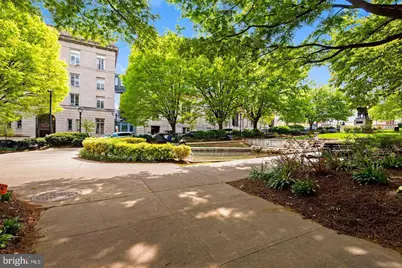 18 E Mount Vernon Place #3, Baltimore, MD 21202 - Photo 3