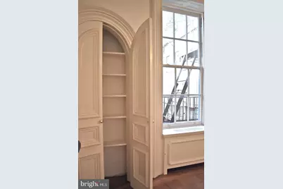 18 E Mount Vernon Place #3, Baltimore, MD 21202 - Photo 11