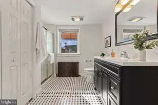 810 S Glover Street S, Baltimore, MD 21224 - Photo 27