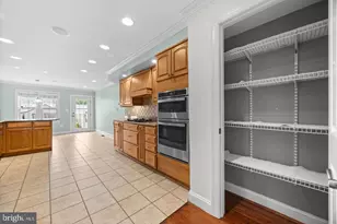 1933 Fleet St, Baltimore, MD 21231 - Photo 17