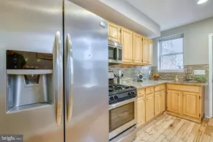 233 S Highland Ave, Baltimore, MD 21224 - Photo 9