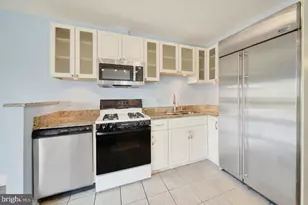 7 Cross Keys Rd, Baltimore, MD 21210 - Photo 9