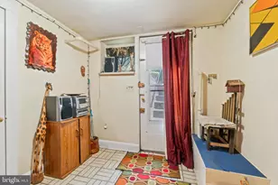 2702 N Calvert St, Baltimore, MD 21218 - Photo 19