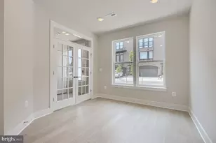 2705 Ferry Bar Dr, Baltimore, MD 21230 - Photo 31