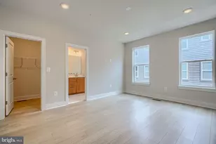 2705 Ferry Bar Dr, Baltimore, MD 21230 - Photo 9