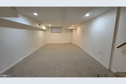 925 S Clinton Street, Baltimore, MD 21224 - Photo 29