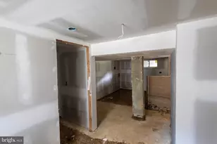 614 Glenwood Ave, Baltimore, MD 21212 - Photo 9