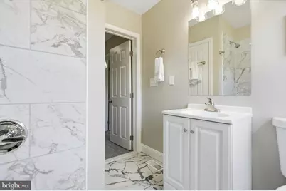 26 N Rosedale Street, Baltimore, MD 21229 - Photo 21