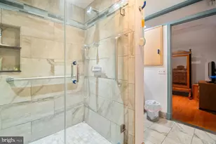 1213 Roundhill Rd, Baltimore, MD 21218 - Photo 23